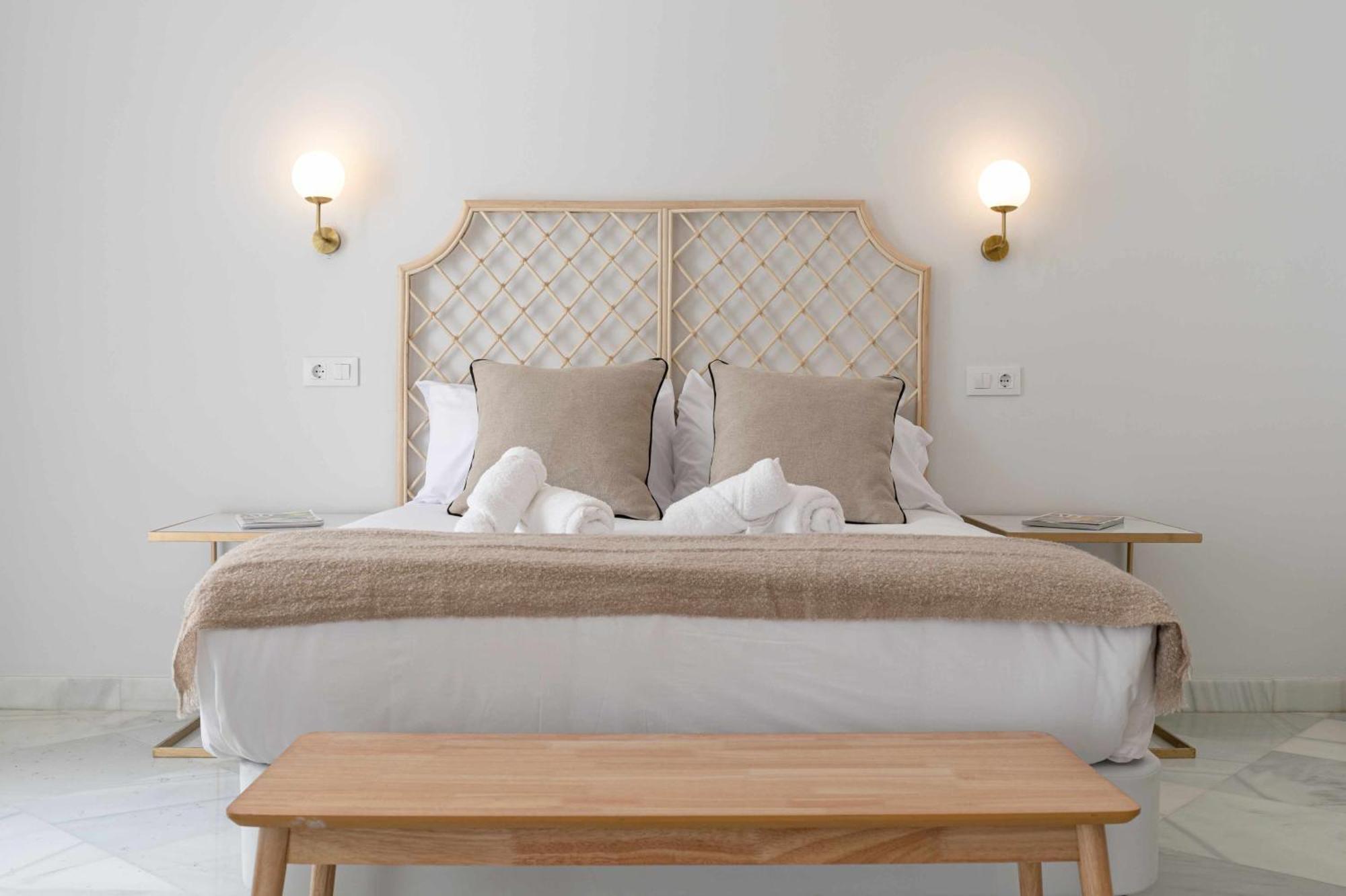 Isg Cuna Aparthotel Sevilla